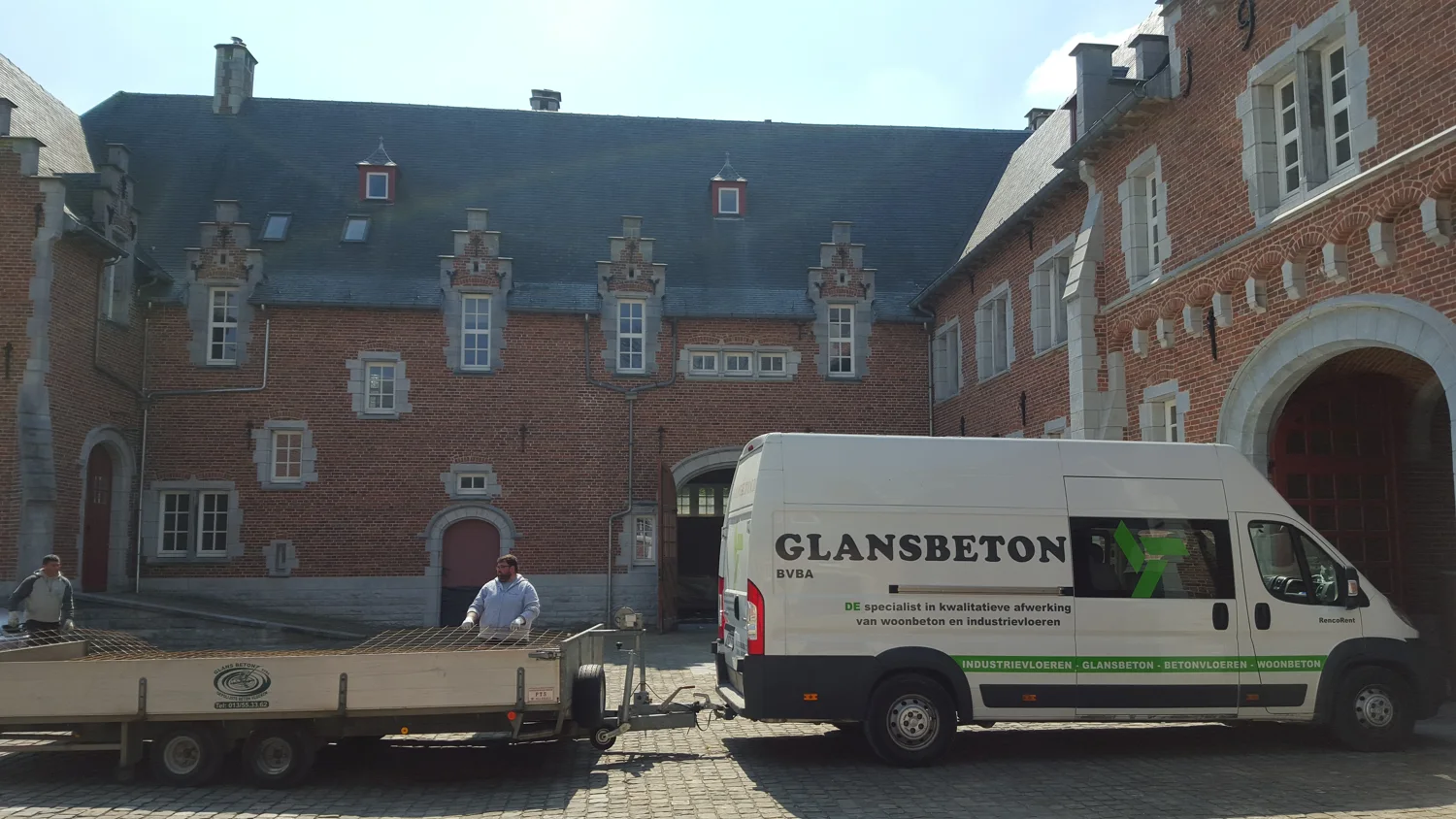 Glansbeton aan het werk bij Kasteeldomein Gasterbos in Schulen